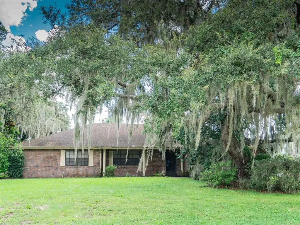1803 Lake Deeson Drive Lakeland FL 33805