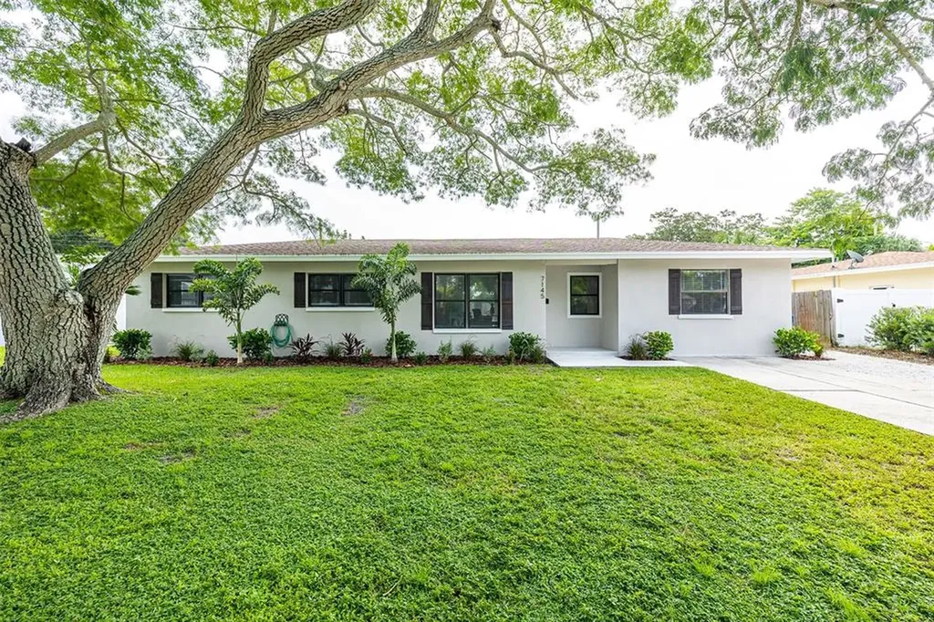 7145 17th Street N St Petersburg FL 33702
