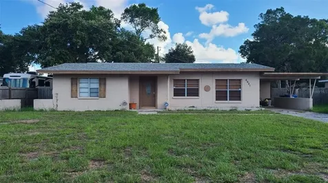 6921 38th Avenue N St Petersburg FL 33710