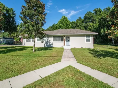 88 S Trowell Avenue Umatilla FL 32784