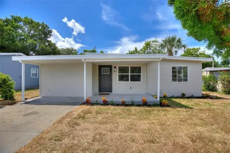 5242 45th Avenue N St Petersburg FL 33709