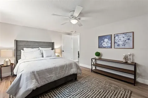 5242 45th Avenue N St Petersburg FL 33709
