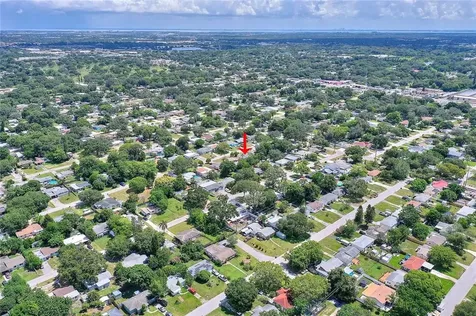 5242 45th Avenue N St Petersburg FL 33709