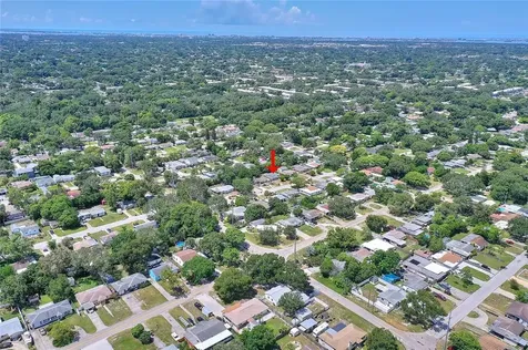 5242 45th Avenue N St Petersburg FL 33709
