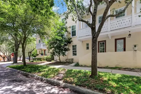 914 Sombra Street Tampa FL 33619