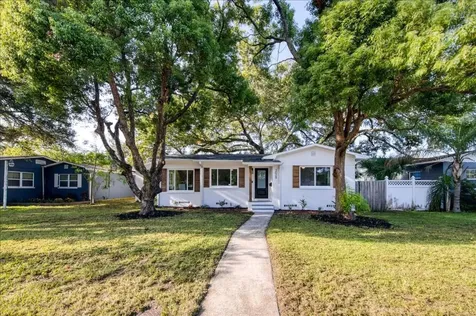 3028 30th Avenue N St Petersburg FL 33713
