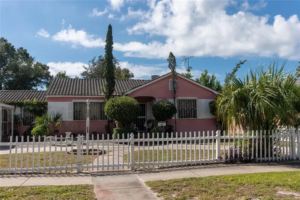 3910 5th Avenue S St Petersburg FL 33711