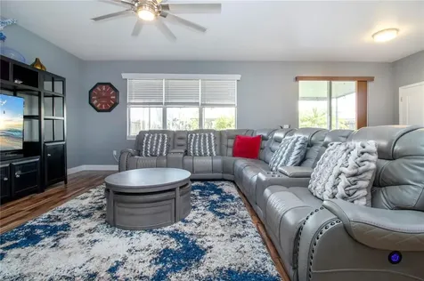 12133 Fox Bloom Avenue Gibsonton FL 33534
