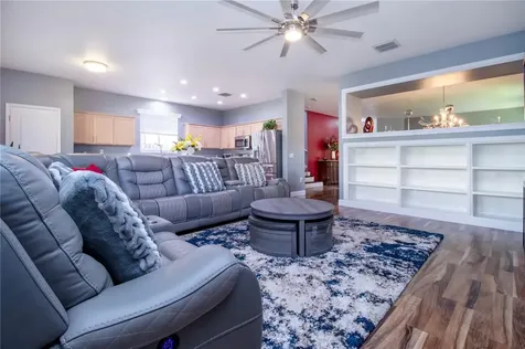 12133 Fox Bloom Avenue Gibsonton FL 33534