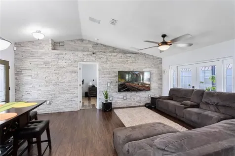 8 Catalina Court Kissimmee FL 34758