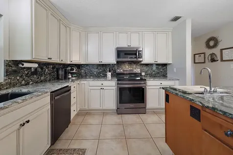 28455 SE 175th Street Umatilla FL 32784