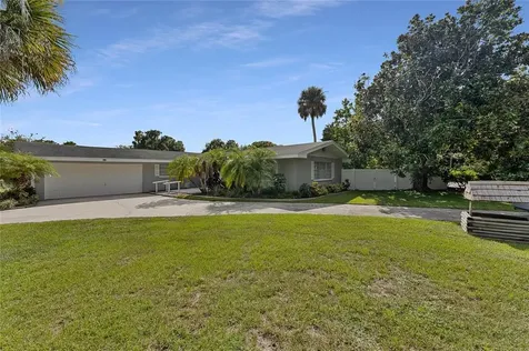 902 Hamilton Circle Haines City FL 33844