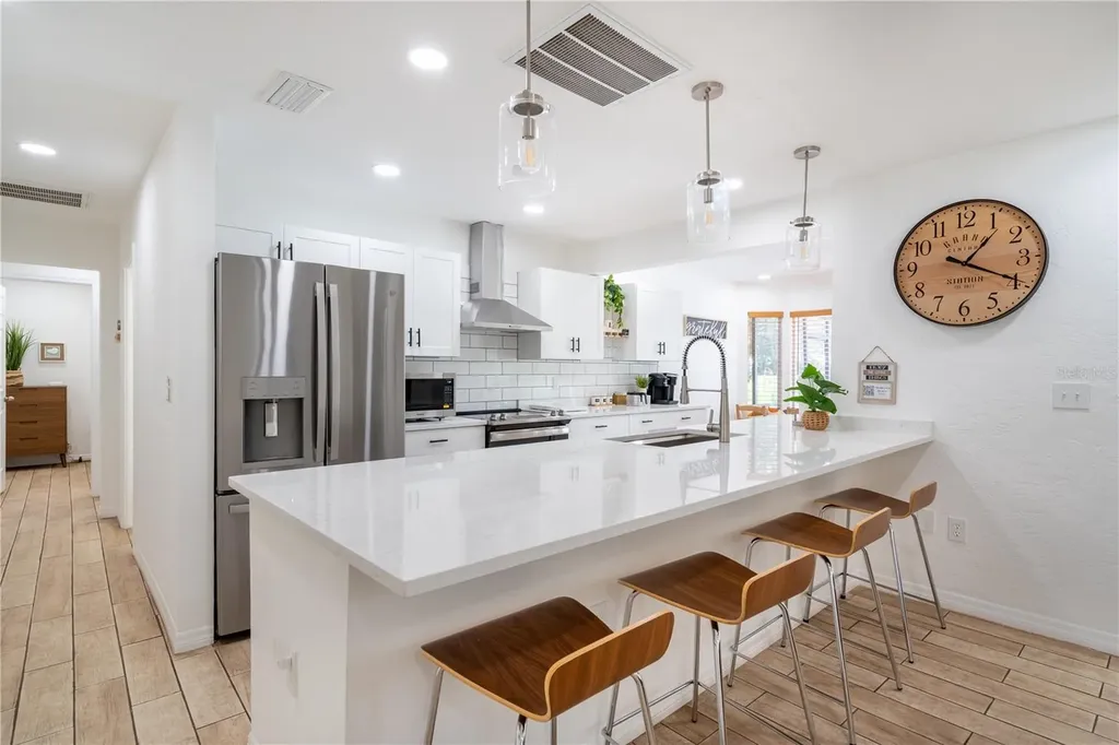 7354 Biltmore Drive Sarasota FL 34231
