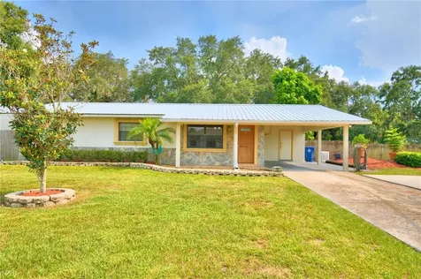 101 W 6th Street Frostproof FL 33843