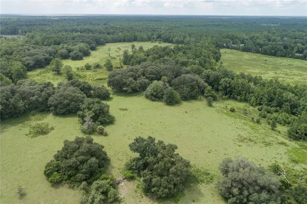 18001 SE Hawthorne Road Hawthorne FL 32640