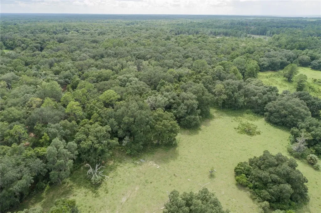 18001 SE Hawthorne Road Hawthorne FL 32640