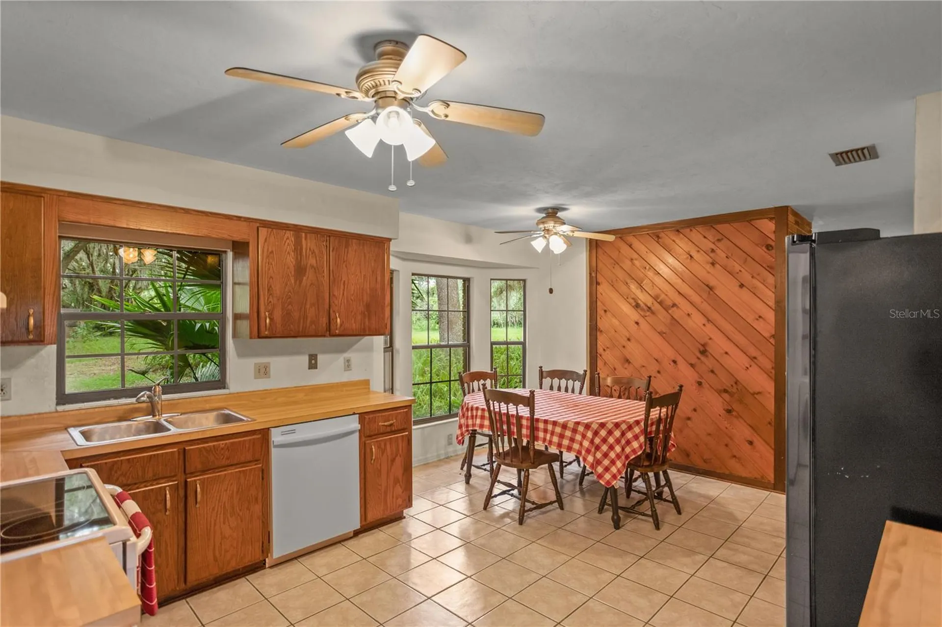 18001 SE Hawthorne Road Hawthorne FL 32640