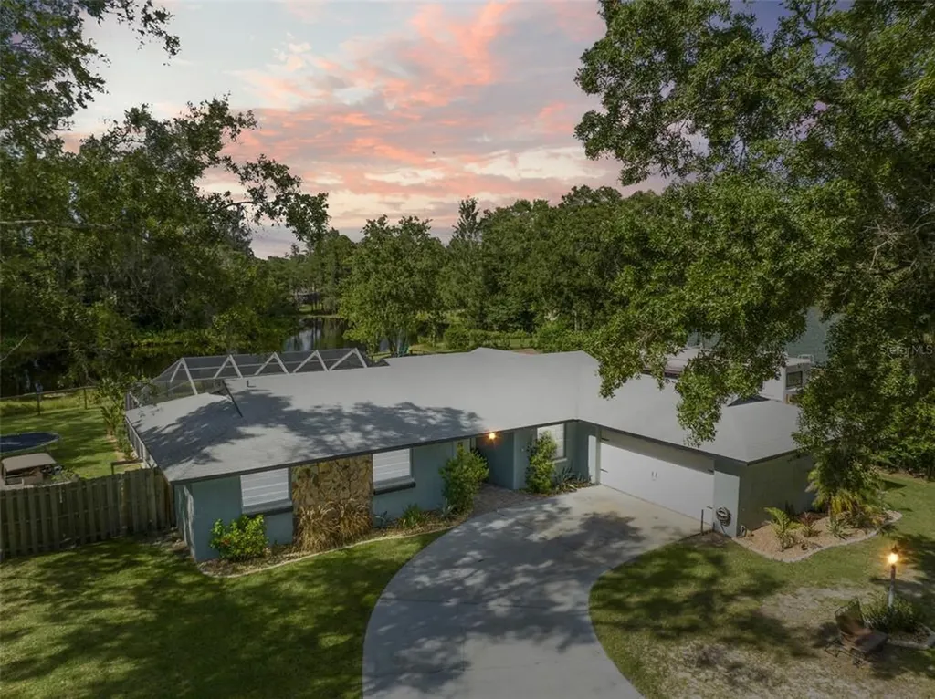 4541 Parkway Boulevard Land O Lakes FL 34639
