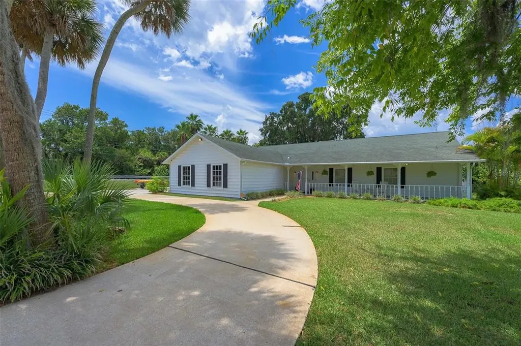 2516 Magnolia Avenue South Daytona FL 32119