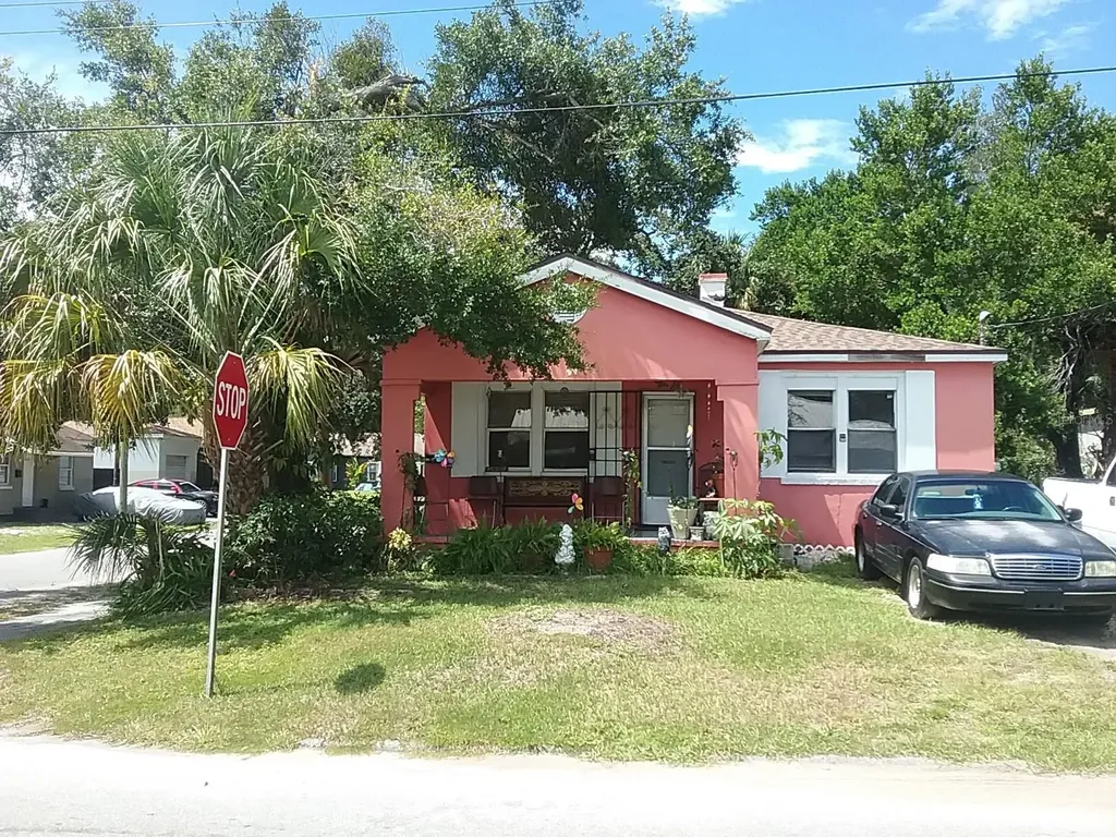 2915 N 24th Street Tampa FL 33605