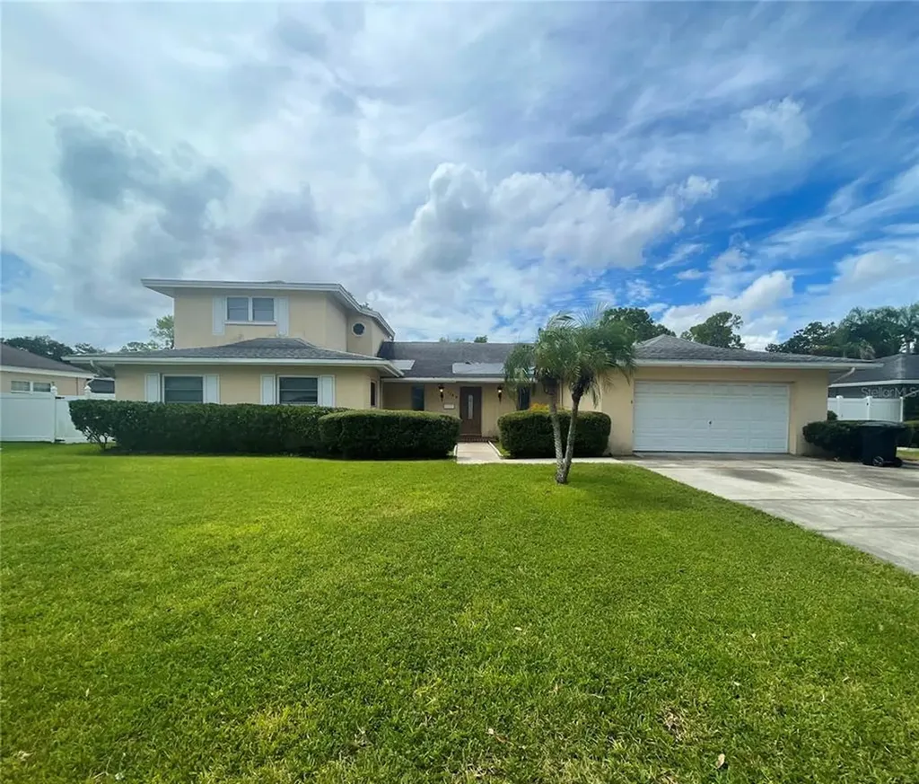 1194 88th Avenue N St Petersburg FL 33702