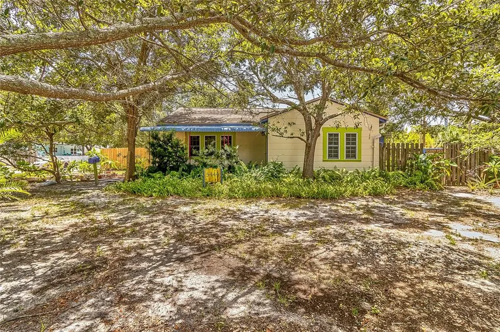 5444 5th Avenue S St Petersburg FL 33707