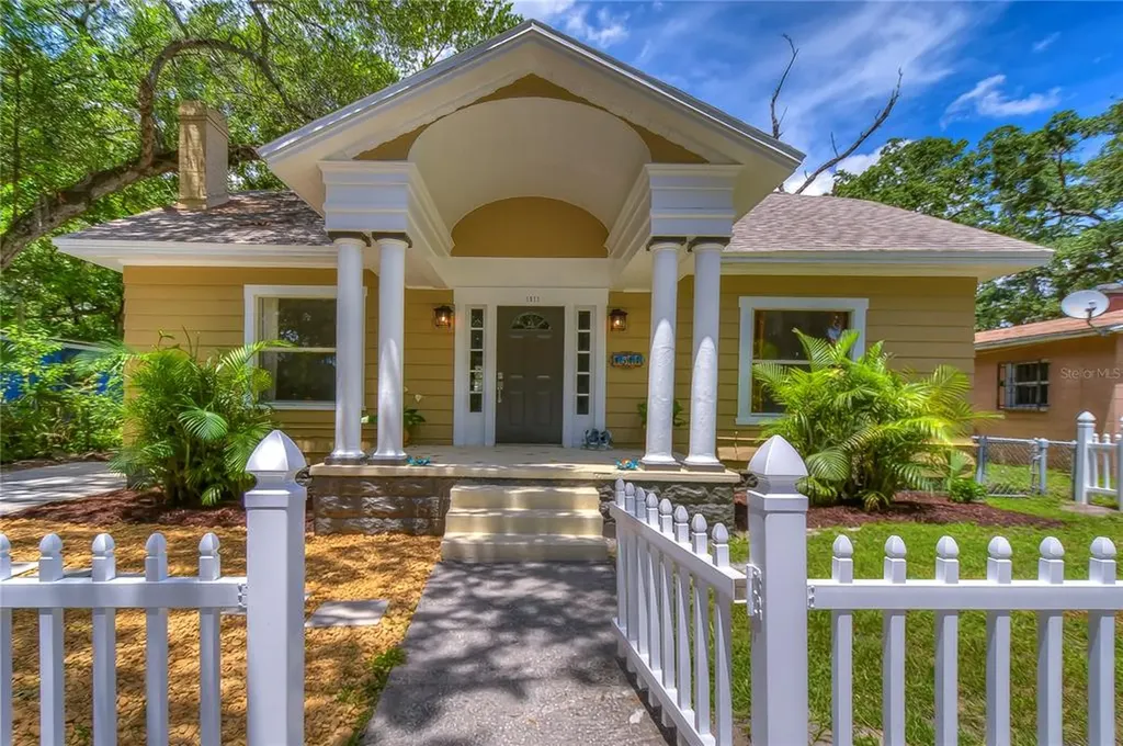 1511 Prescott Street S St Petersburg FL 33712