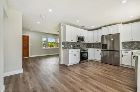 8383 Jacaranda Avenue Seminole FL 33777