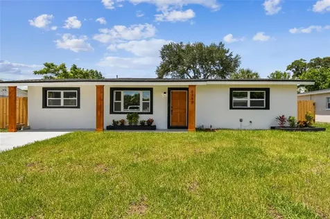 8383 Jacaranda Avenue Seminole FL 33777