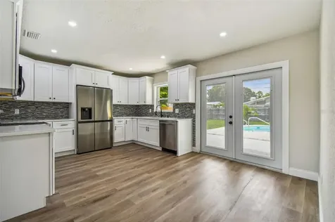 8383 Jacaranda Avenue Seminole FL 33777