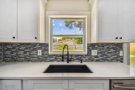 8383 Jacaranda Avenue Seminole FL 33777