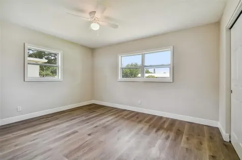 8383 Jacaranda Avenue Seminole FL 33777