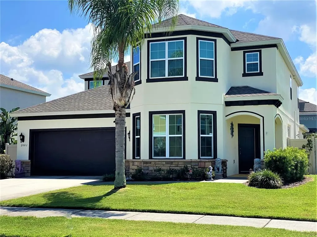 2001 Red Bluff Avenue Apopka FL 32712