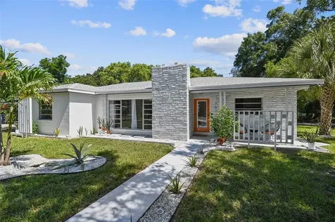 1612 E Paris Street Tampa FL 33610
