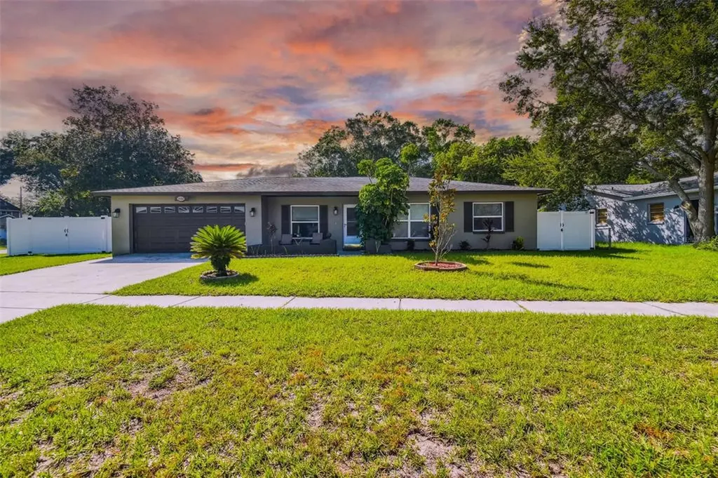1236 Foggy Ridge Parkway Lutz FL 33559