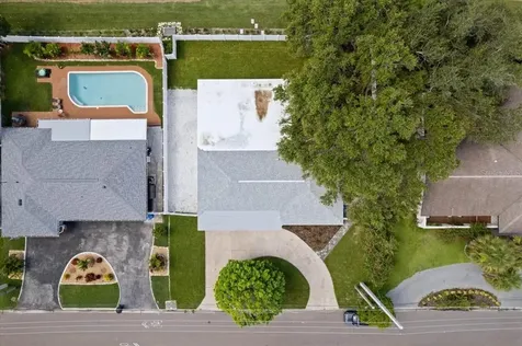 7858 Causeway Boulevard N St Petersburg FL 33707
