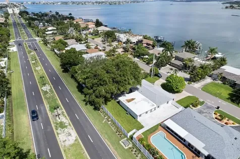 7858 Causeway Boulevard N St Petersburg FL 33707