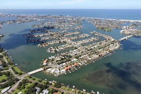 7858 Causeway Boulevard N St Petersburg FL 33707