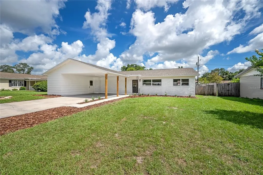 2503 Thornbrook Place Tampa FL 33618