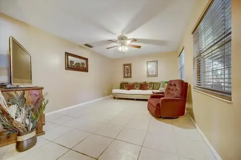 27922 Tammi Drive Tavares FL 32778