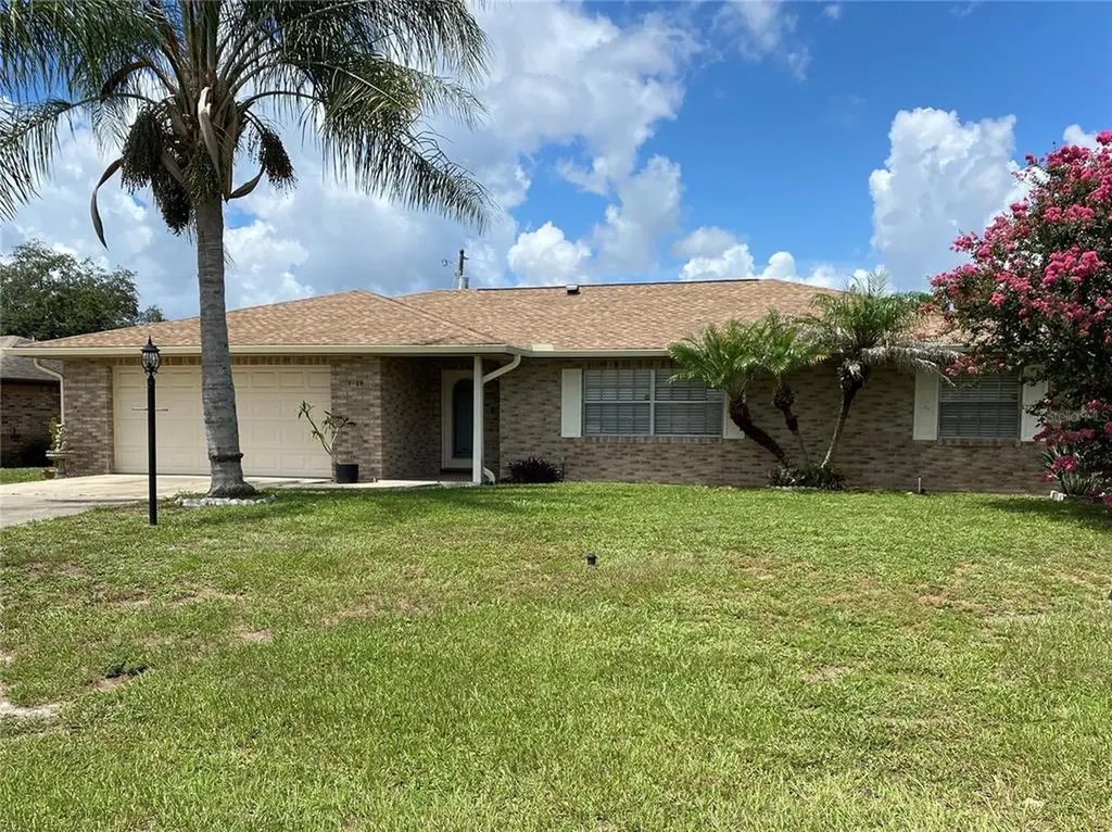 2120 El Campo Avenue Deltona FL 32725