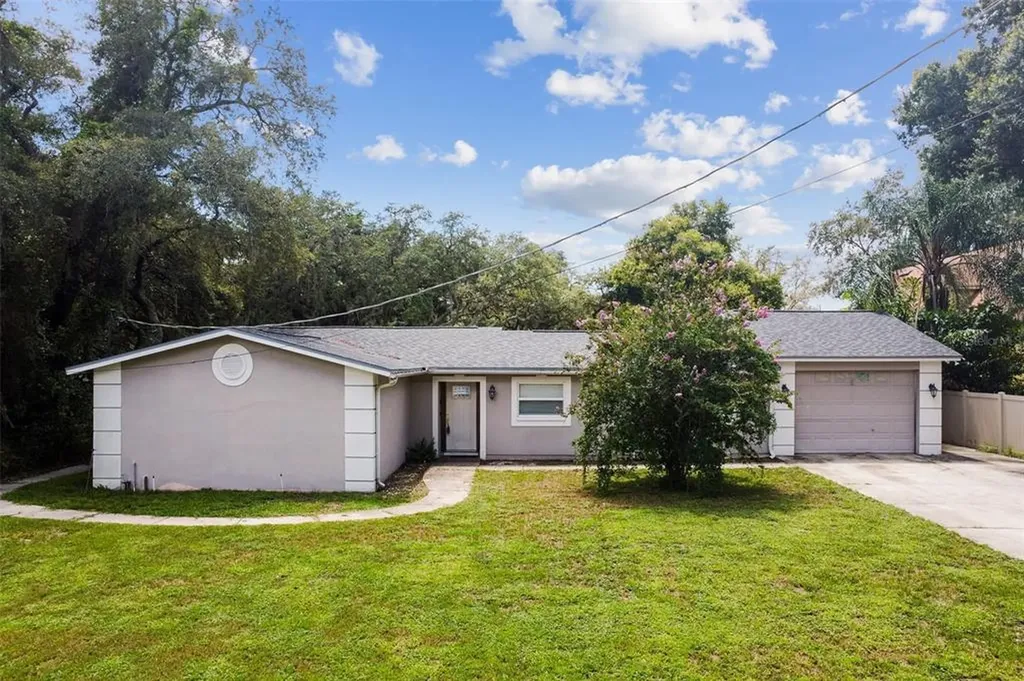 11908 N Gomez Avenue Tampa FL 33618