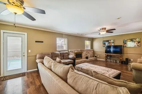 11908 N Gomez Avenue Tampa FL 33618