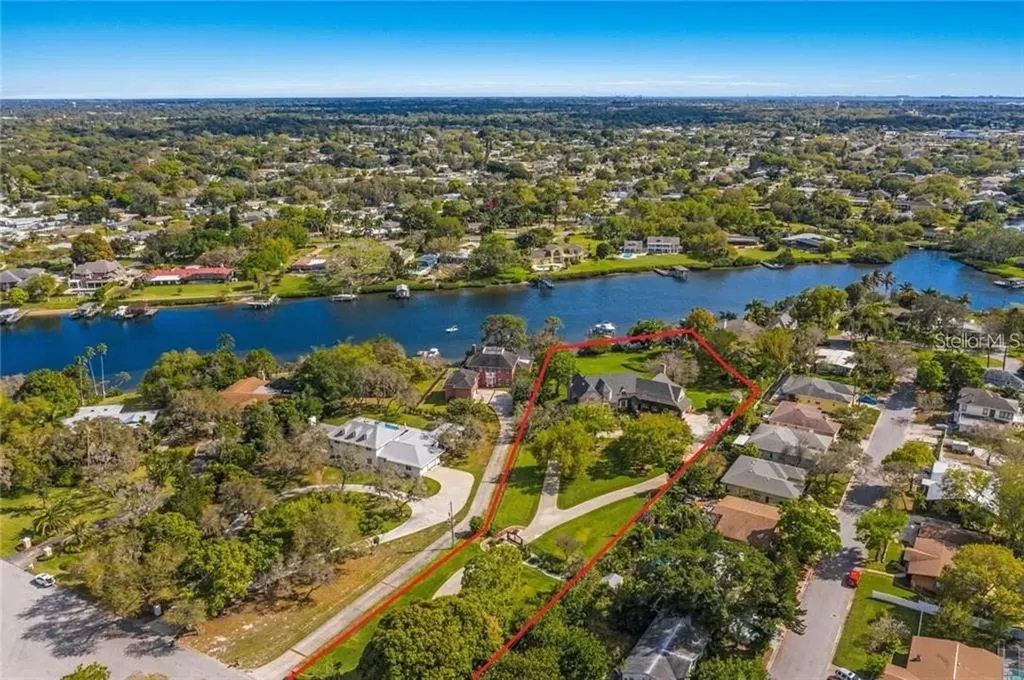 1112 64th Street NW Bradenton FL 34209