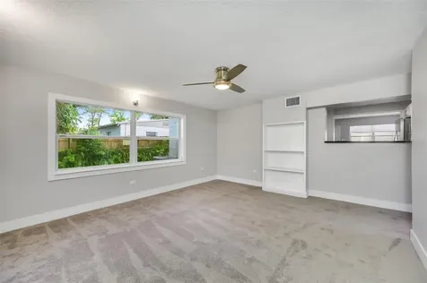 11207 N Florence Avenue Tampa FL 33612