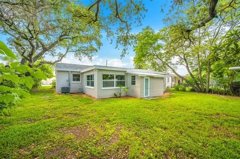 11207 N Florence Avenue Tampa FL 33612