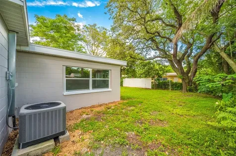 11207 N Florence Avenue Tampa FL 33612