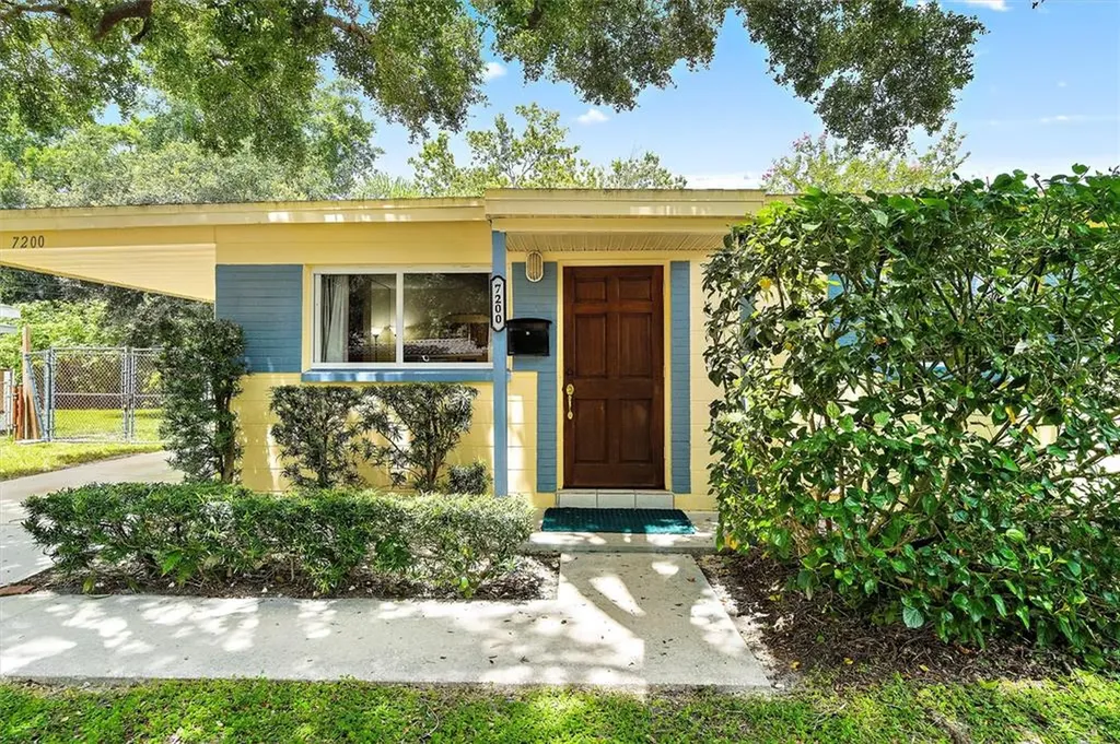 7200 17th Lane N St Petersburg FL 33702
