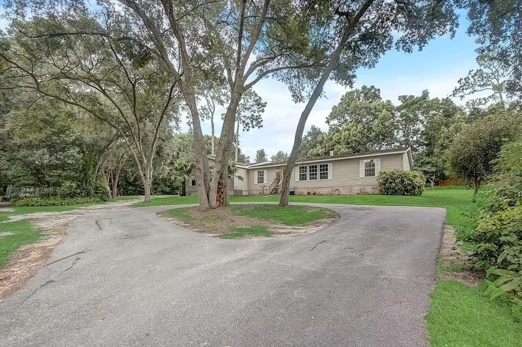 322 Griffin View Drive Lady Lake FL 32159