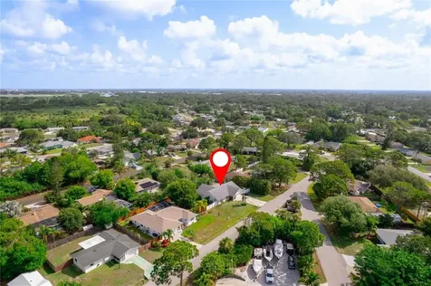 1132 Redstart Road Venice FL 34293